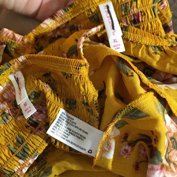 Mustard yellow floral flounce sleeve tie back crop - Picture 8 of 8